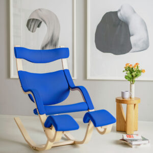 Varier_Gravity_blue_natural_chair_portrait-large